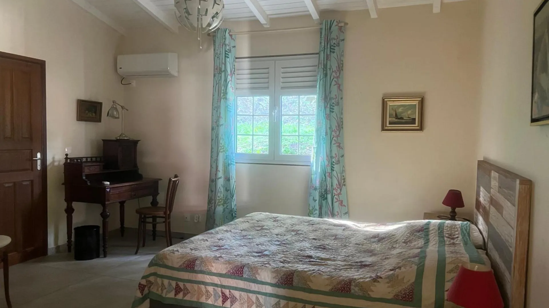Kaz Raphitou Villa Bouillante